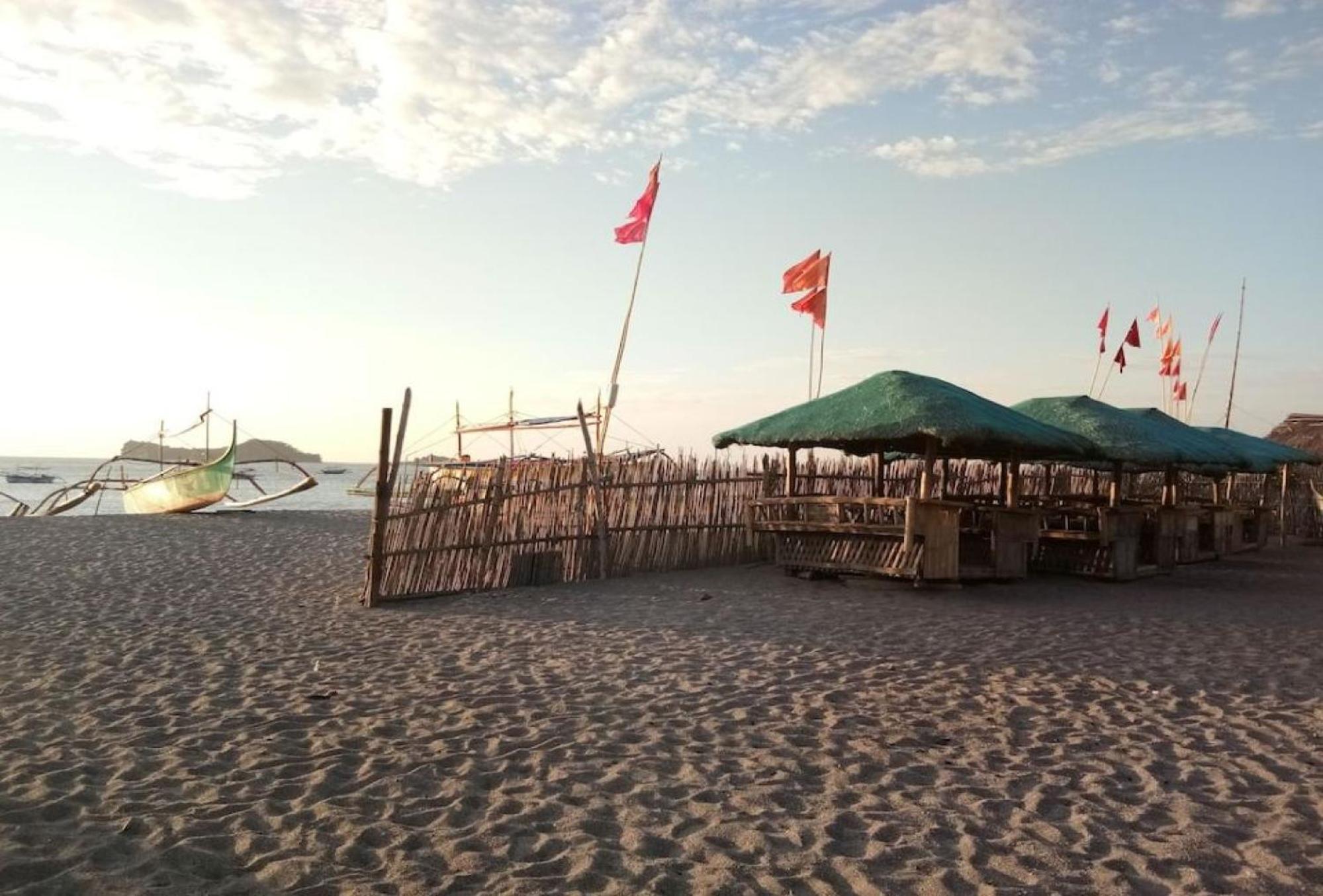 Reddoorz Hostel At Megans Paradisio Beach Resort San Antonio  Exteriér fotografie