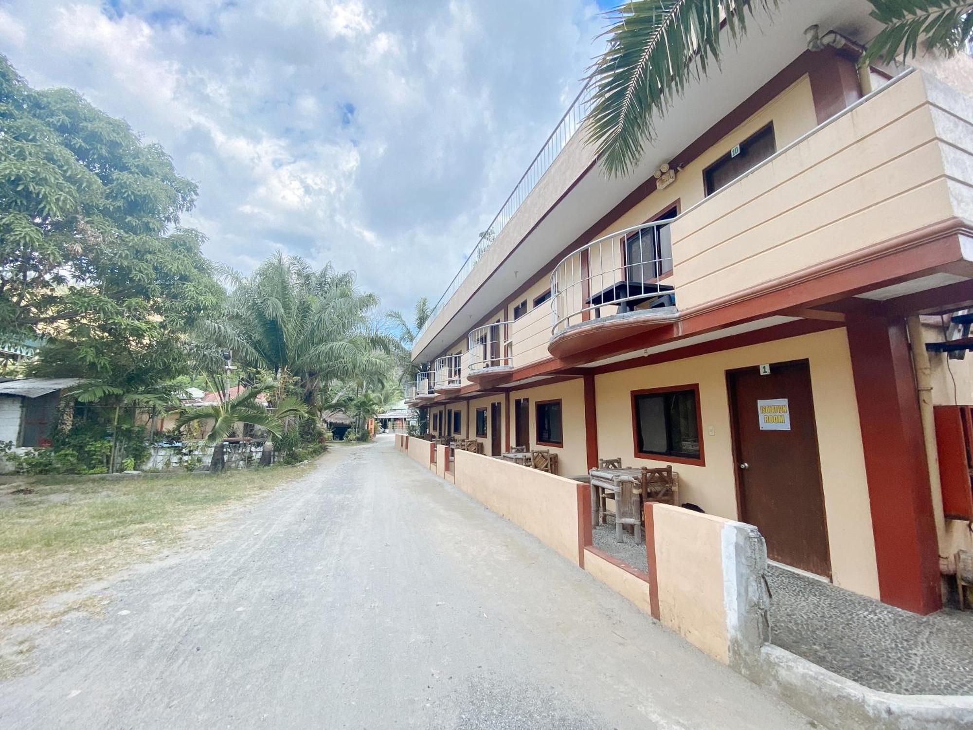Reddoorz Hostel At Megans Paradisio Beach Resort San Antonio  Exteriér fotografie
