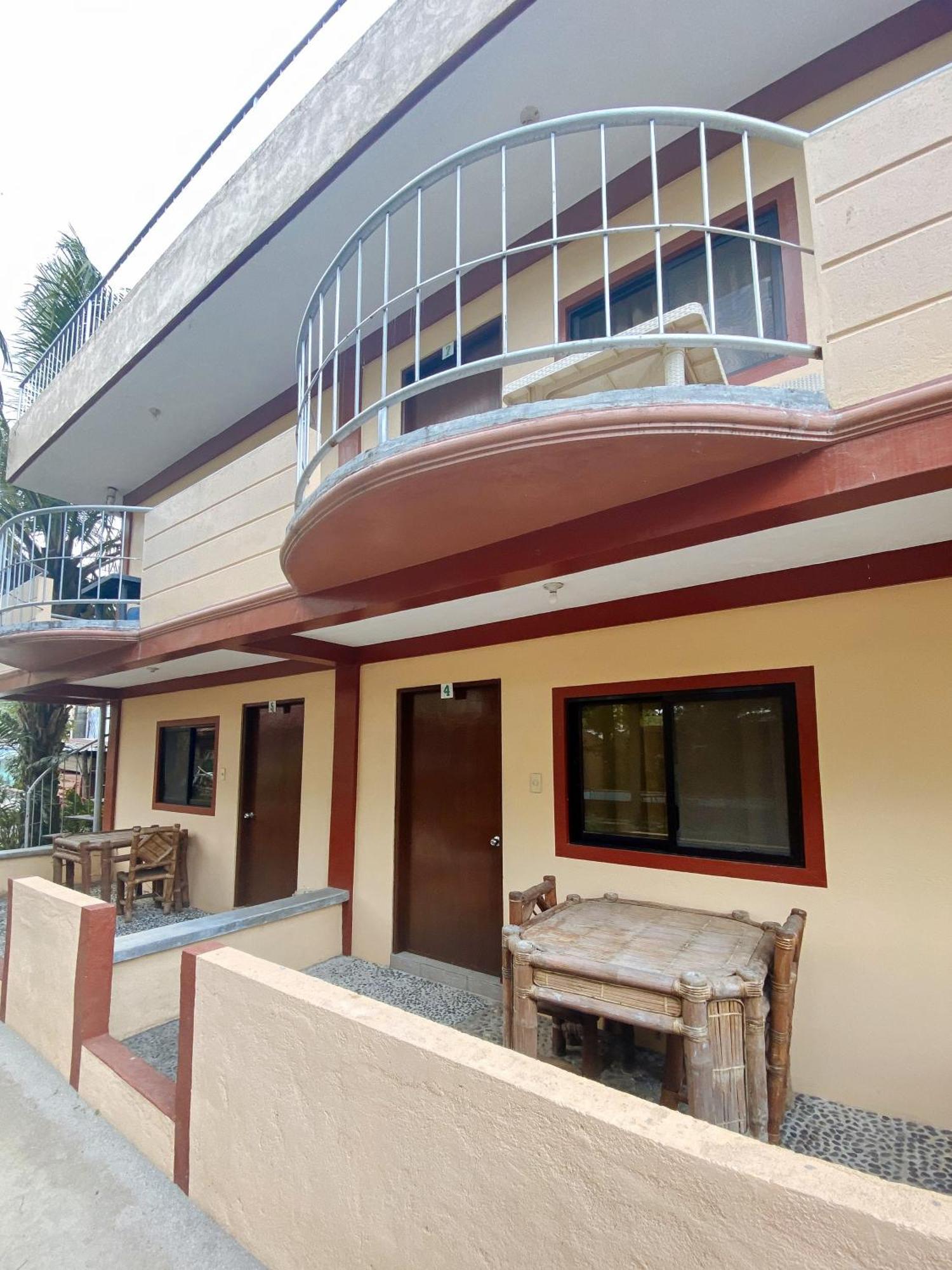 Reddoorz Hostel At Megans Paradisio Beach Resort San Antonio  Exteriér fotografie